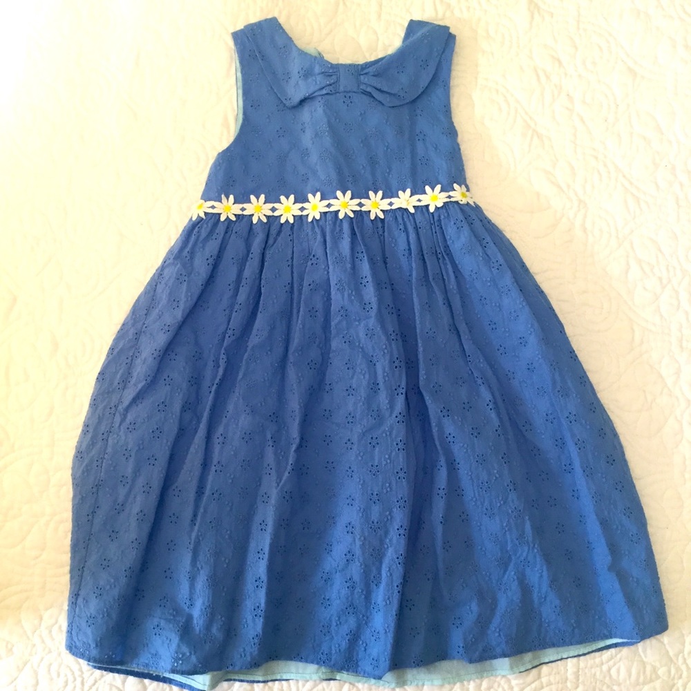 Girls Blue Eyelet Daisy Trim Dress size 6